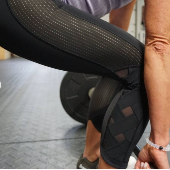 Lululemon Var City Naval Blue Iridescent Multi Crop Leggings - Picture 4 of 16